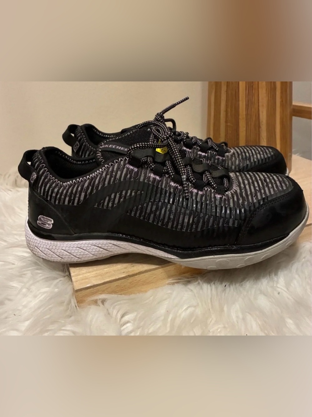 Skechers Woman’s Steel Toe Black & Gray Knit Slip-On Lace Athletic Sneakers